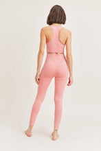 Load image into Gallery viewer, Peach Seamless Sports Bra & Seamless Legging Set