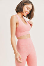 Load image into Gallery viewer, Peach Seamless Sports Bra & Seamless Legging Set